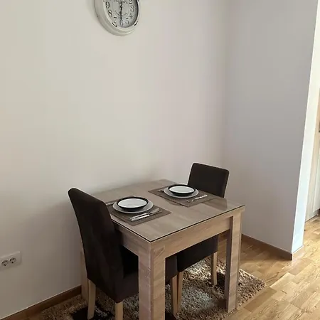 Kropa Apartment *